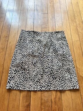 Brandy Melville Black and Cream Leopard Print Mini Skirt